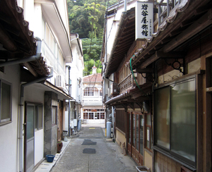 温泉津の温泉街の写真