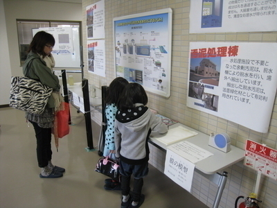 長久さくら祭りでのパネル掲示の様子