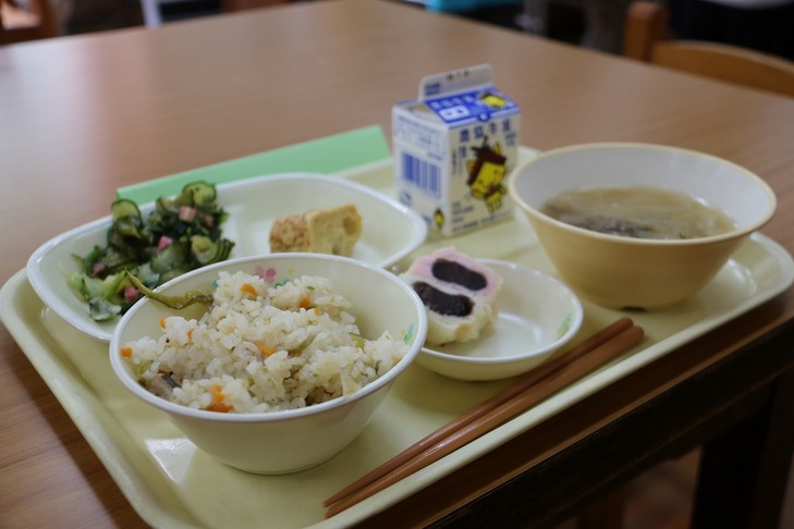 記念献立の給食