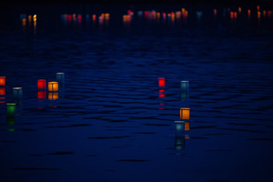 灯籠流し