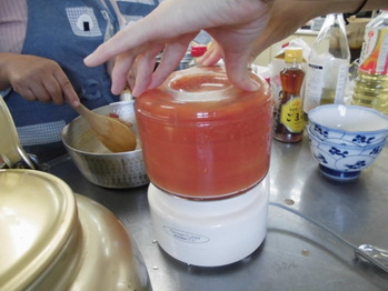 トマトソースを手作り
