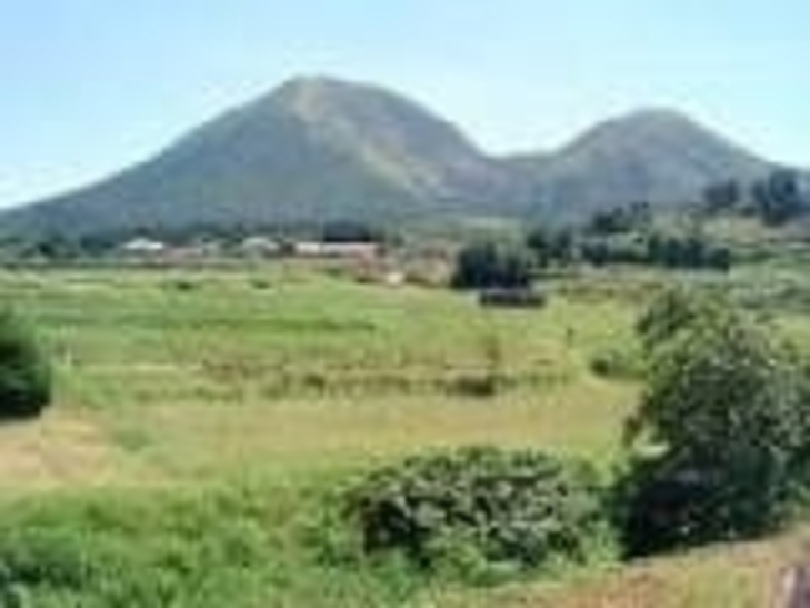 三瓶山