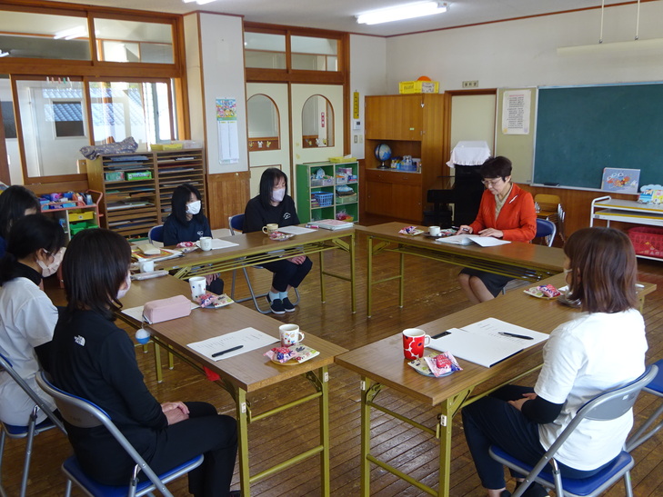 大田市幼稚園教育研究会総会に参加する武田教育長２