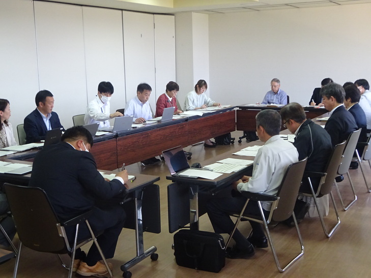 定例教育委員会の様子１