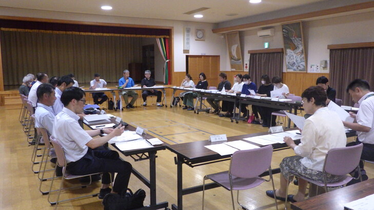 五十猛小・静間小・鳥井小統合準備協議会の様子1１
