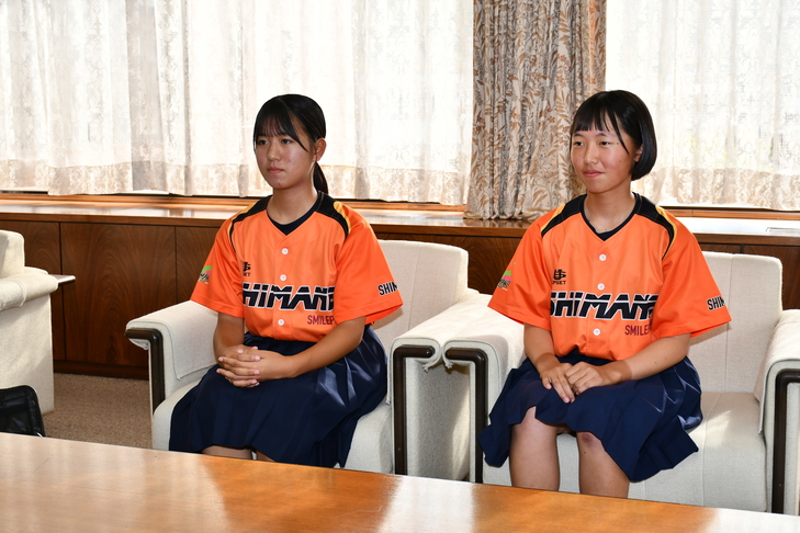 出場者２人