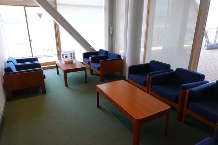 海田町リメイク家具（布の貼り換え等）