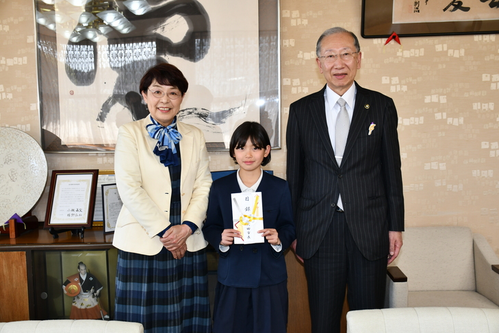 木須井さんと市長と武田教育長