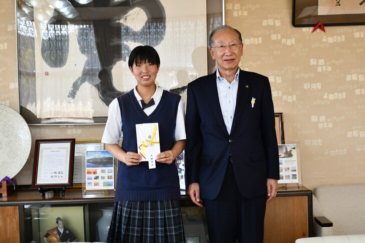 市長と西本さん