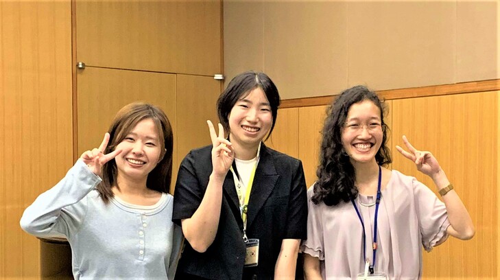 ３名ピース