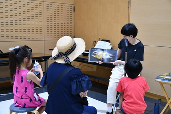読み聞かせ