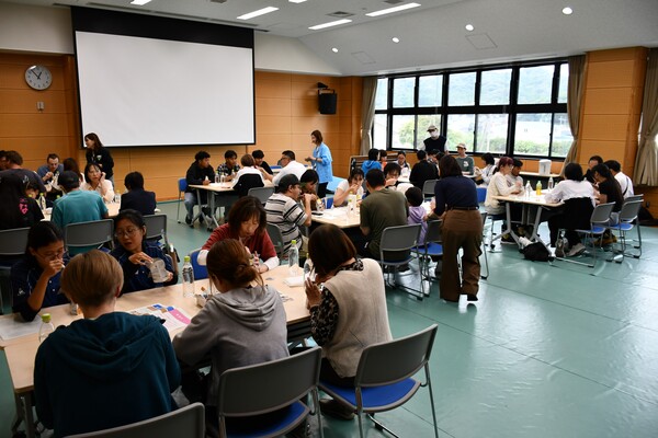 試食全景