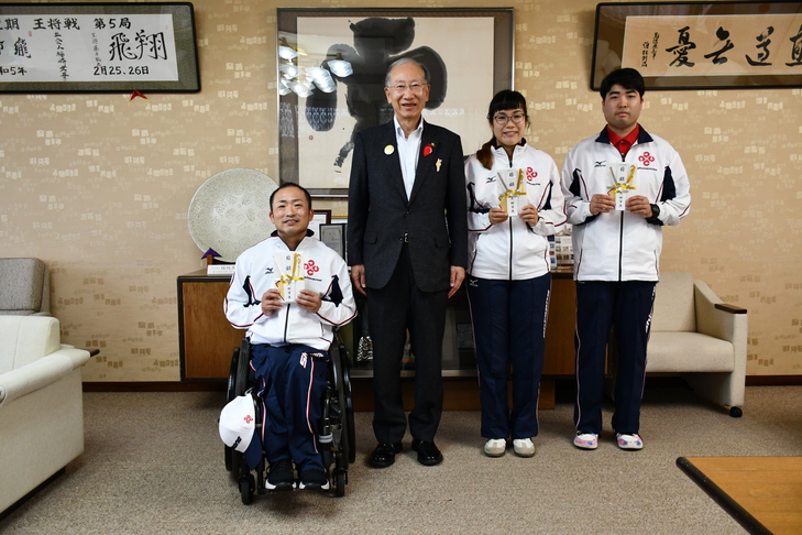 市長と記念写真